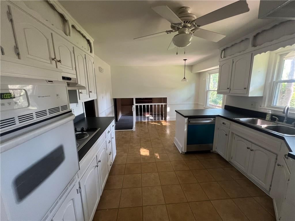 207 SE CLAREMONT Street — photo 6