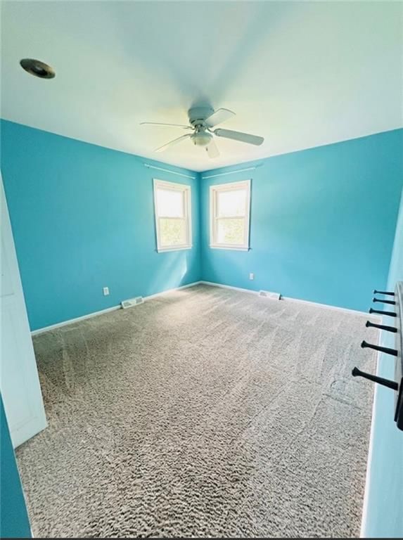 207 SE CLAREMONT Street — photo 13
