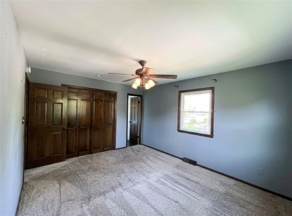 207 SE CLAREMONT Street — photo 15