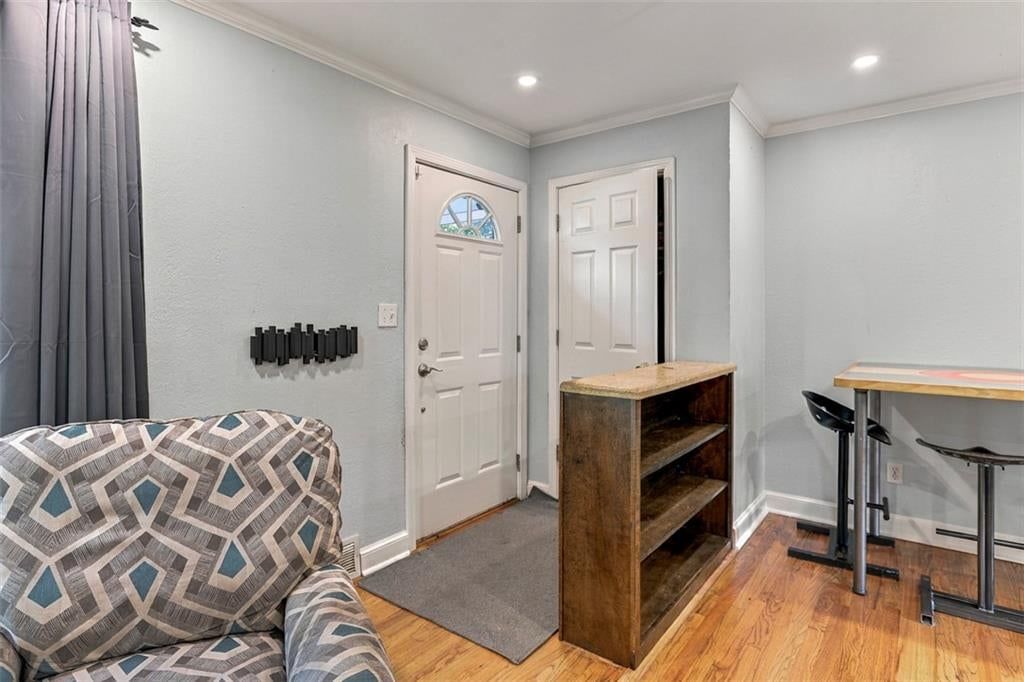 Photo 4 of 24 - 3007 W 73rd Terrace, Prairie Village, KS 66208