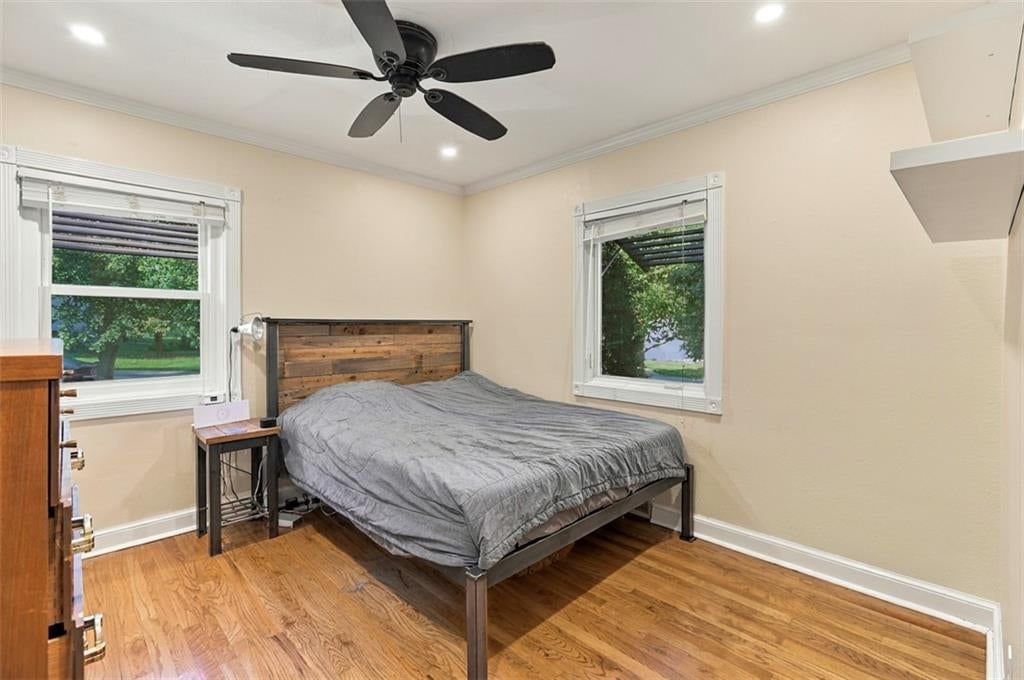 Main-floor primary bedroom at 3007 W 73rd Terrace, Prairie Village, KS 66208