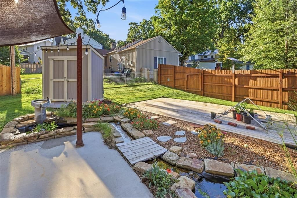 Photo 22 of 24 - 3007 W 73rd Terrace, Prairie Village, KS 66208