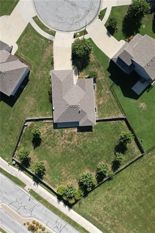 702 Andy Court, Belton, MO: listing photo 2