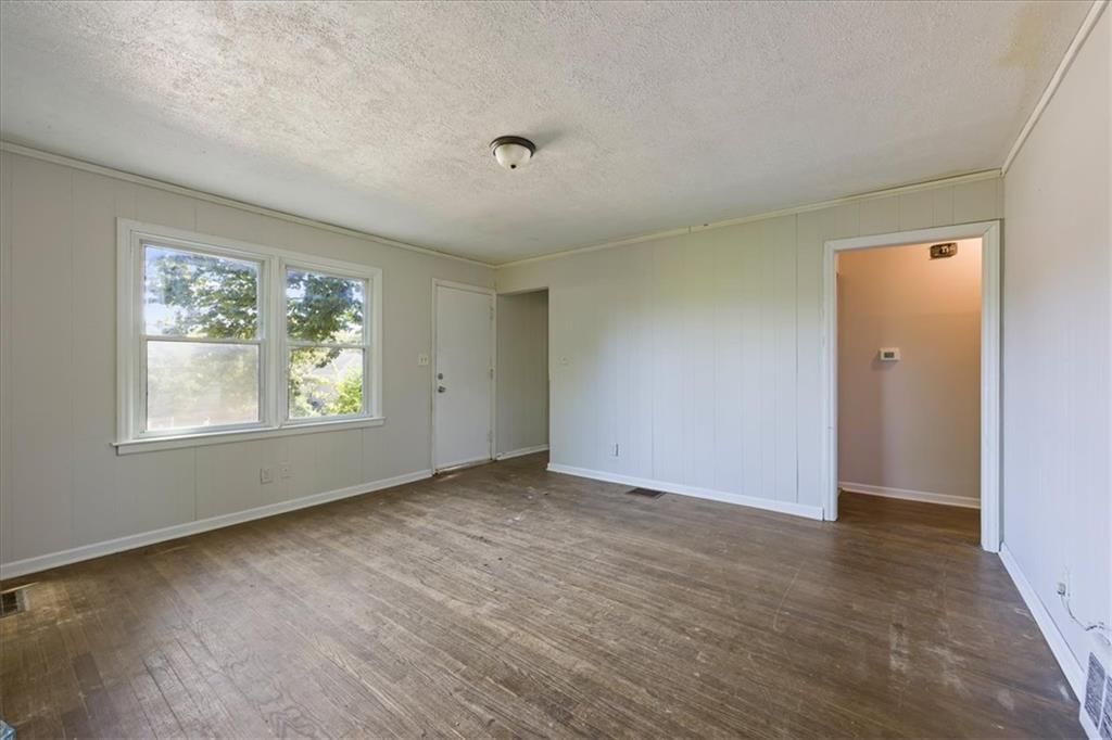 1134 Merriam Lane — photo 5