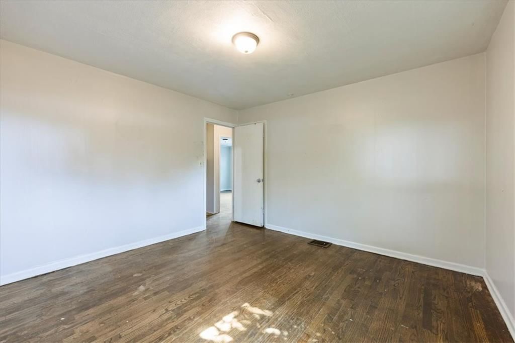 1134 Merriam Lane — photo 15