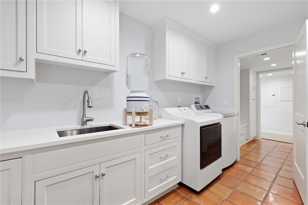 2700 W 63rd Street — photo 28