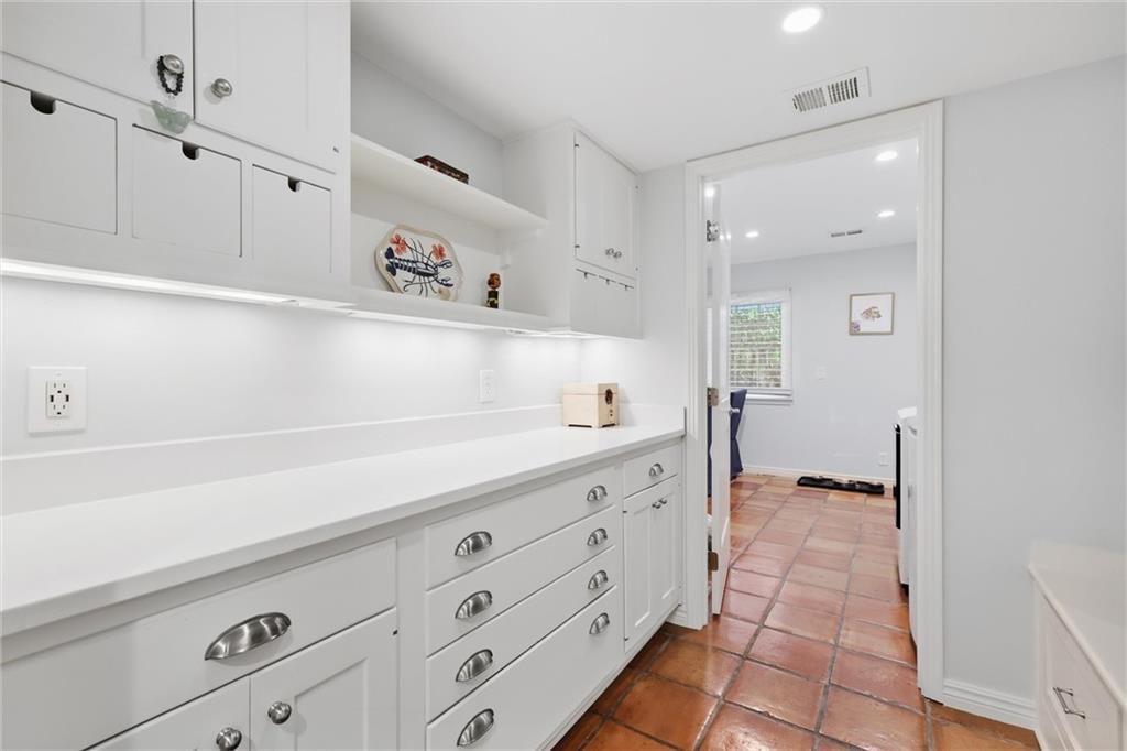 2700 W 63rd Street — photo 30