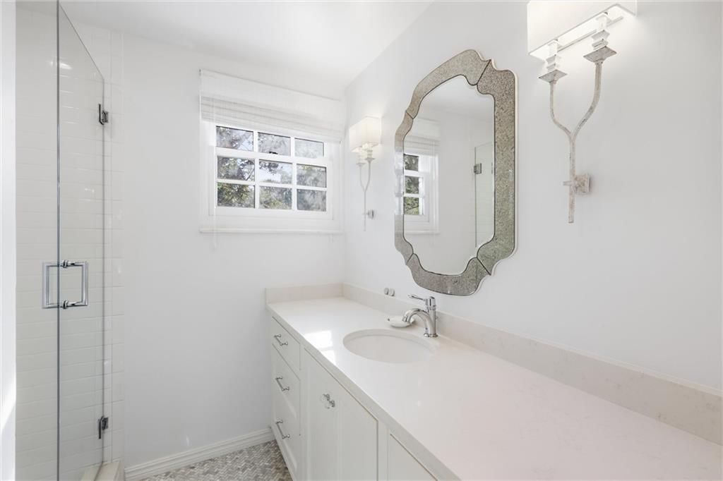 2700 W 63rd Street — photo 38