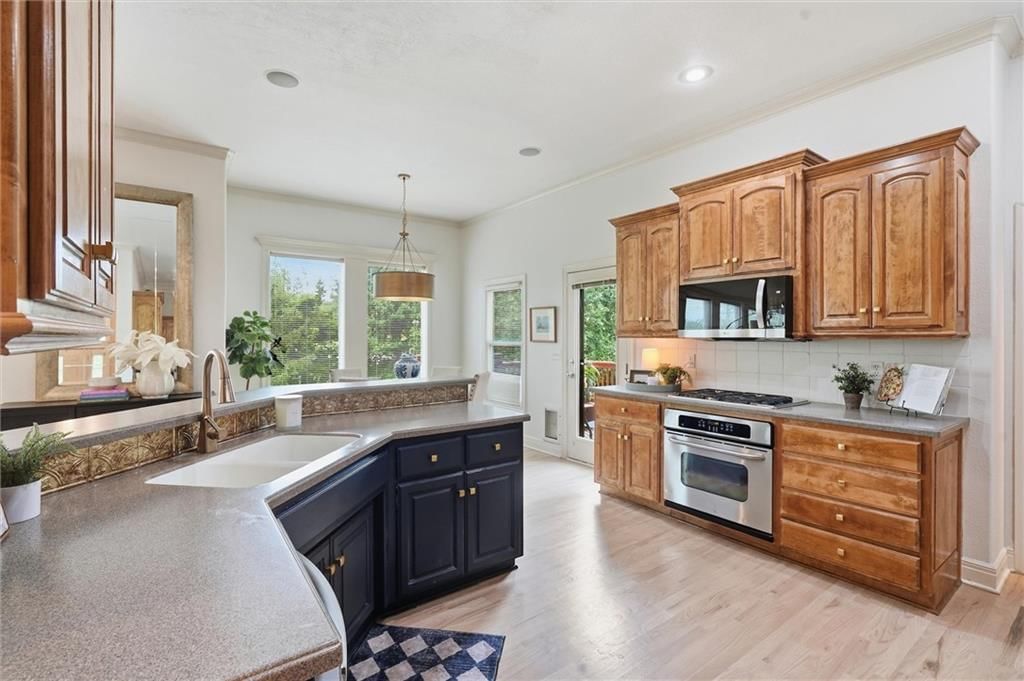16220 Birch Street — photo 13