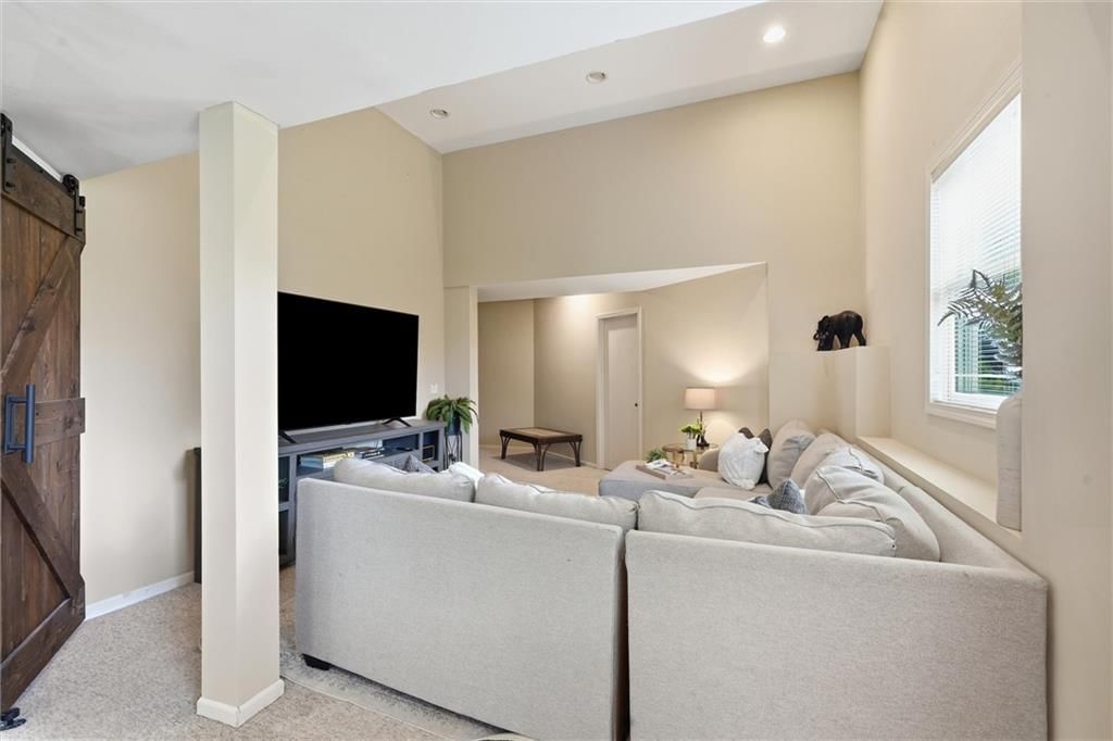 16220 Birch Street — photo 33
