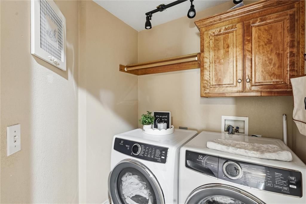 16220 Birch Street — photo 35