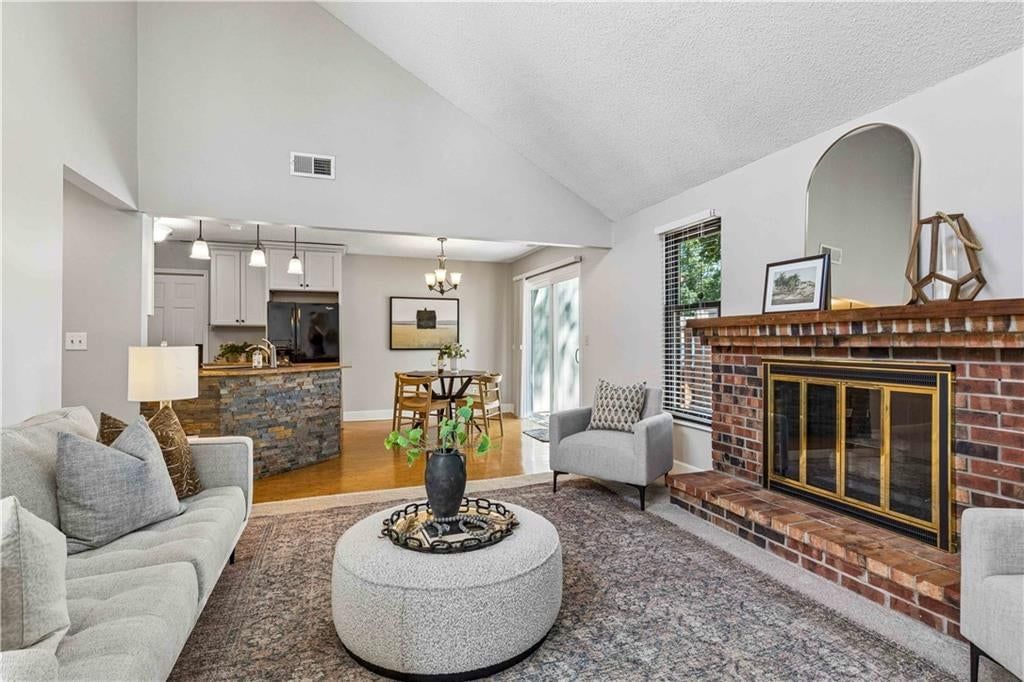 734 E 121st Terrace, Kansas City, MO