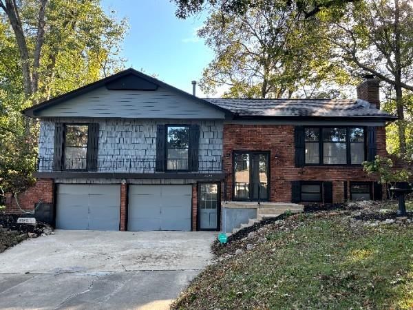 8823 E 57th Street E, Raytown, MO