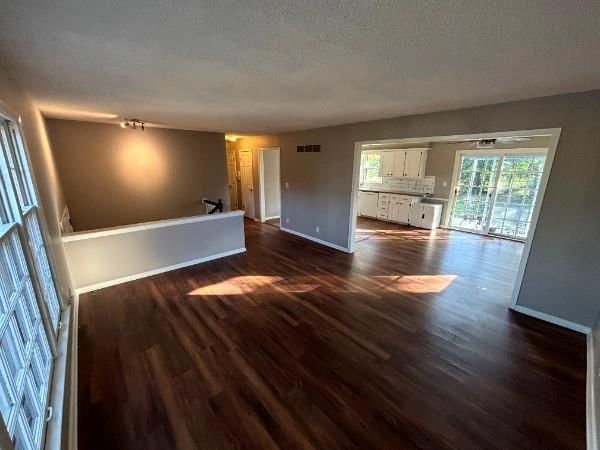 8823 E 57th Street E, Raytown, MO: listing photo 3