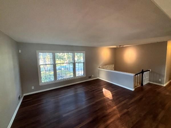 8823 E 57th Street E, Raytown, MO: listing photo 2