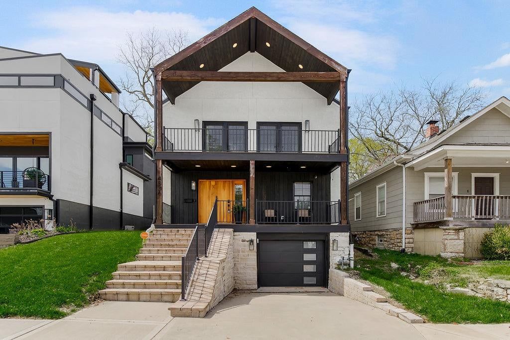 4536 Mercier Street — photo 1