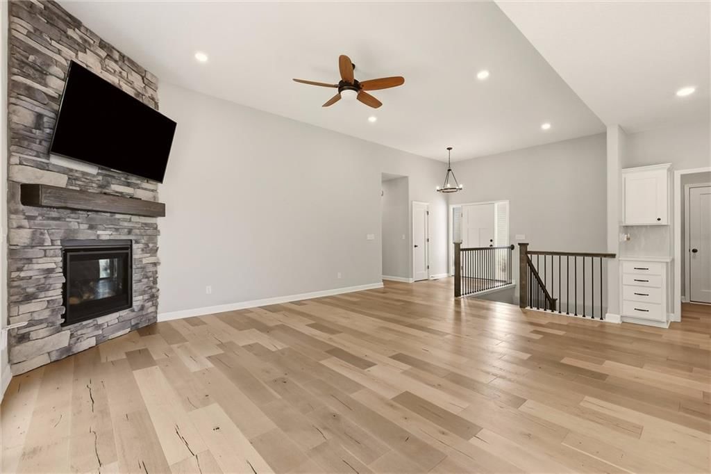2209 Greenfield Court — photo 7