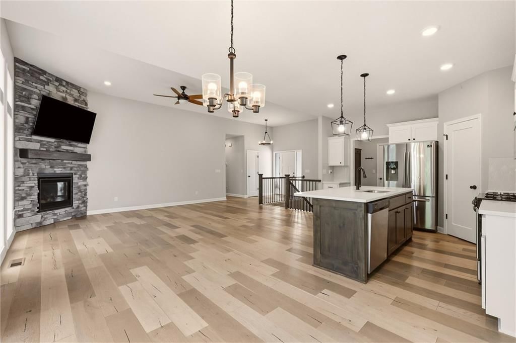 2209 Greenfield Court — photo 14