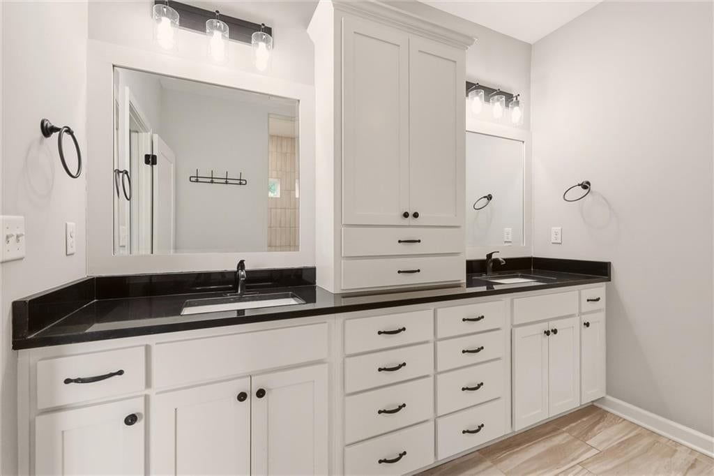2209 Greenfield Court — photo 20