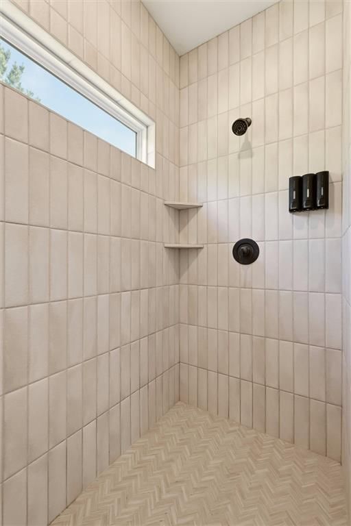 2209 Greenfield Court — photo 21