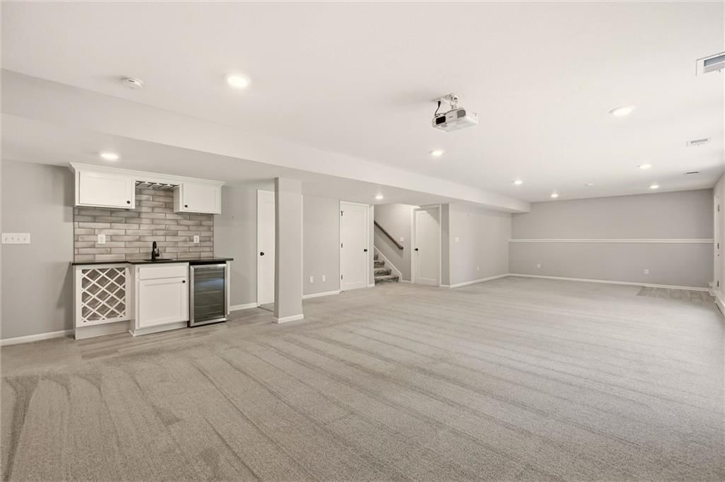 2209 Greenfield Court — photo 28
