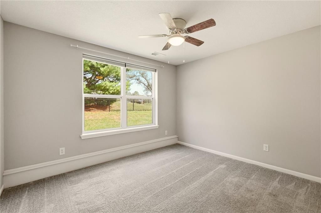 2209 Greenfield Court — photo 30