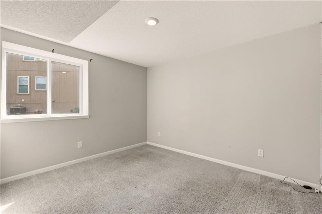 2209 Greenfield Court — photo 32