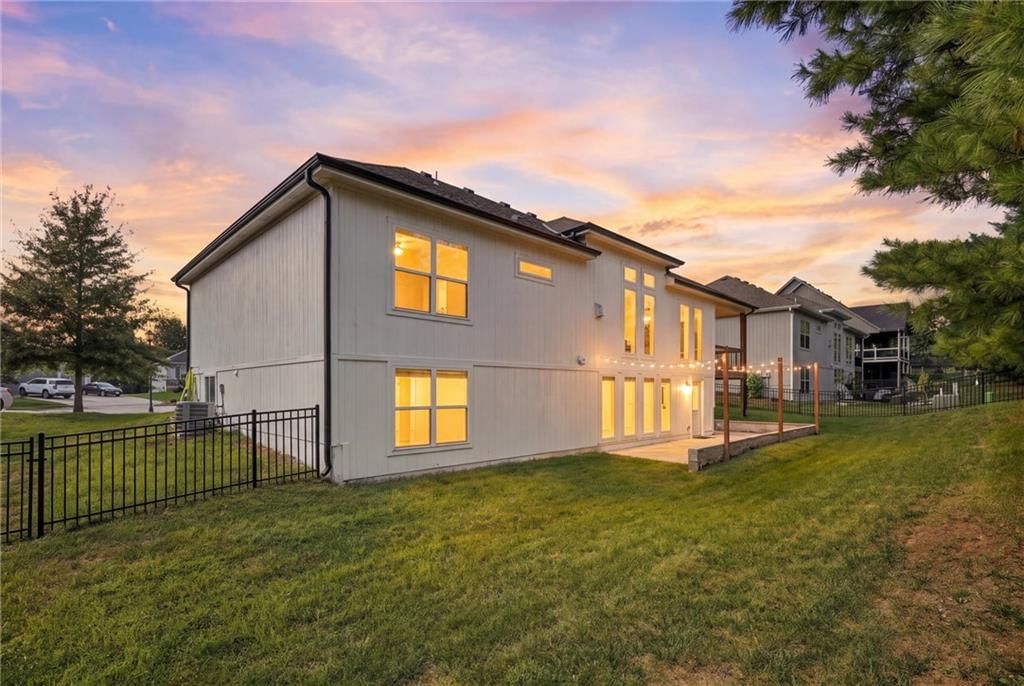 2209 Greenfield Court — photo 43
