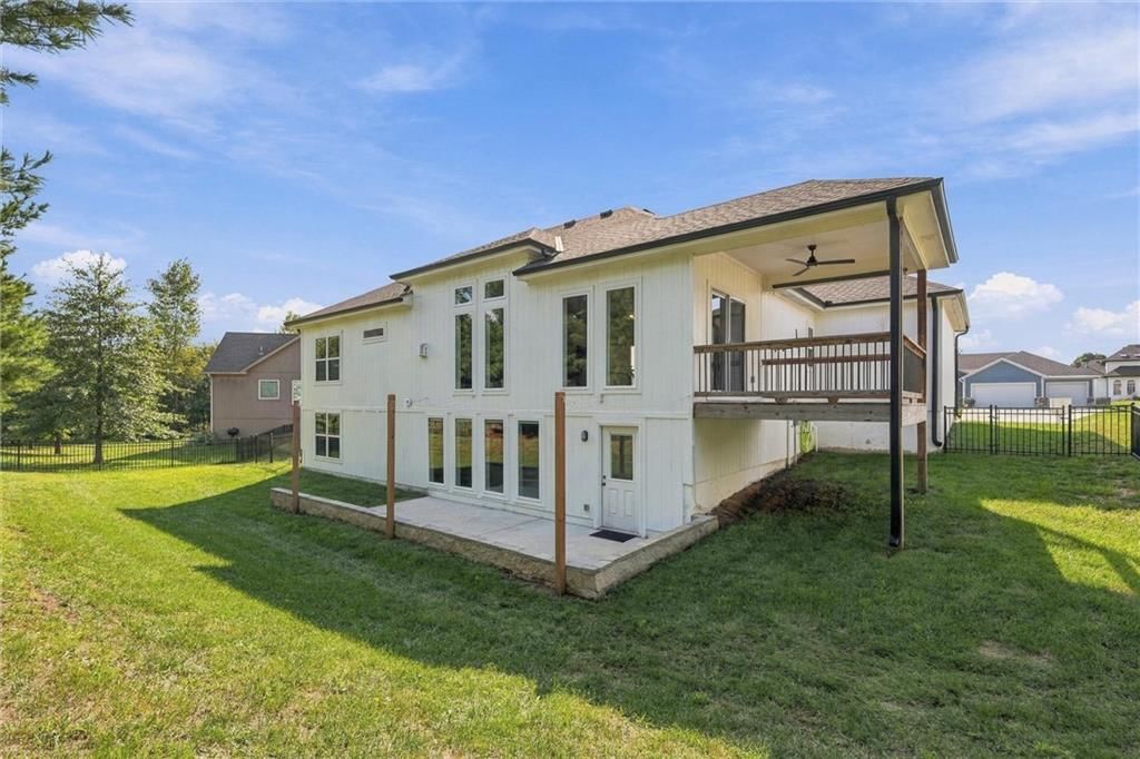 2209 Greenfield Court — photo 44