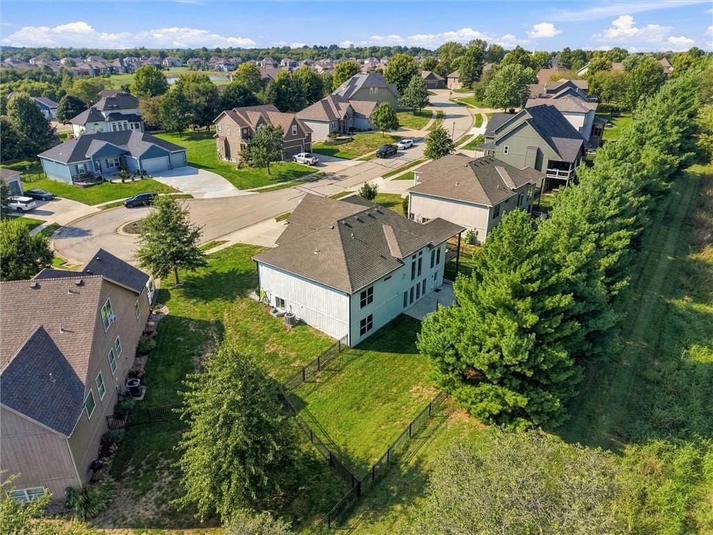 2209 Greenfield Court — photo 46