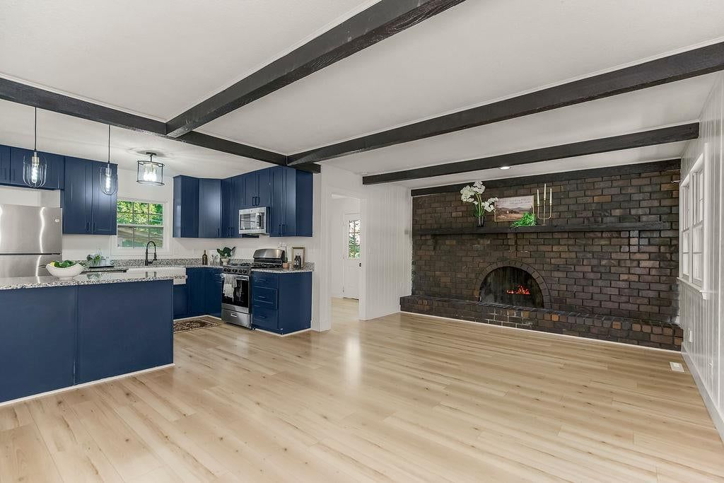 5908 NW Harris Drive — photo 11