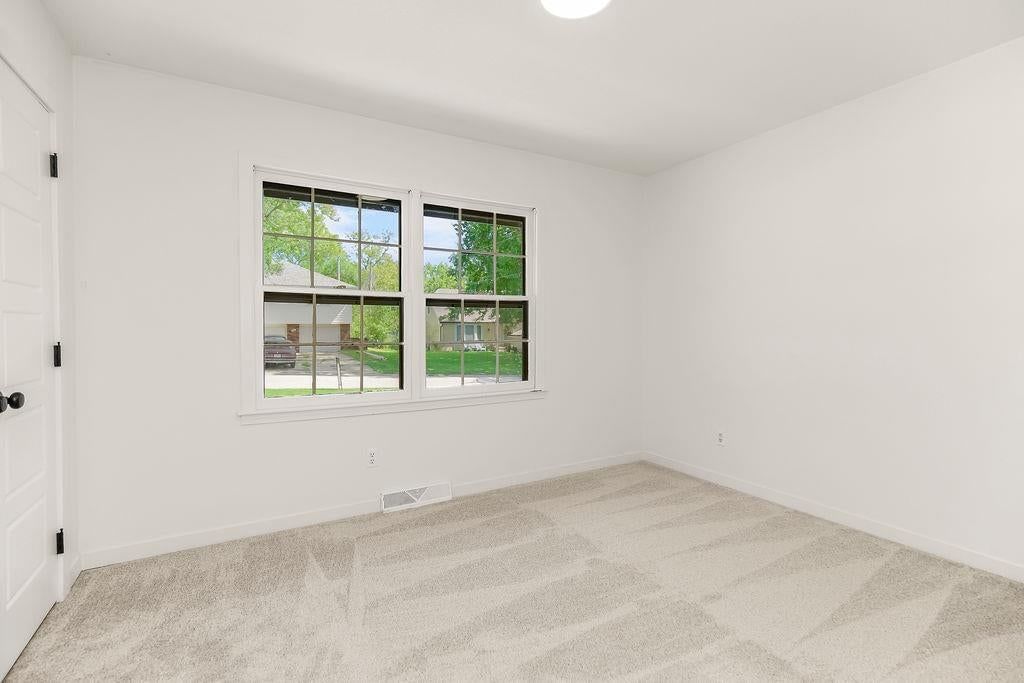 5908 NW Harris Drive — photo 15