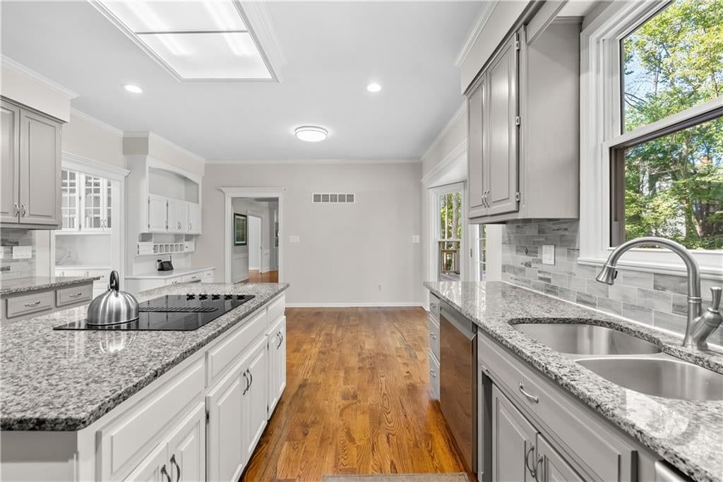 504 NW 47th Street — photo 17