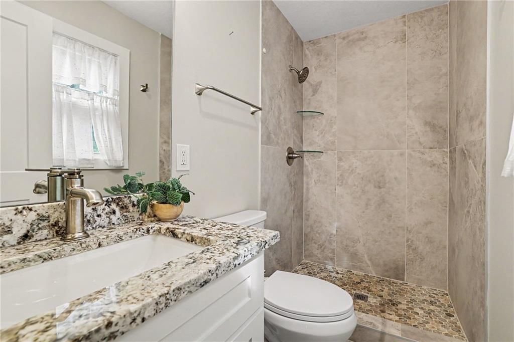 9029 Grandview Drive — photo 8