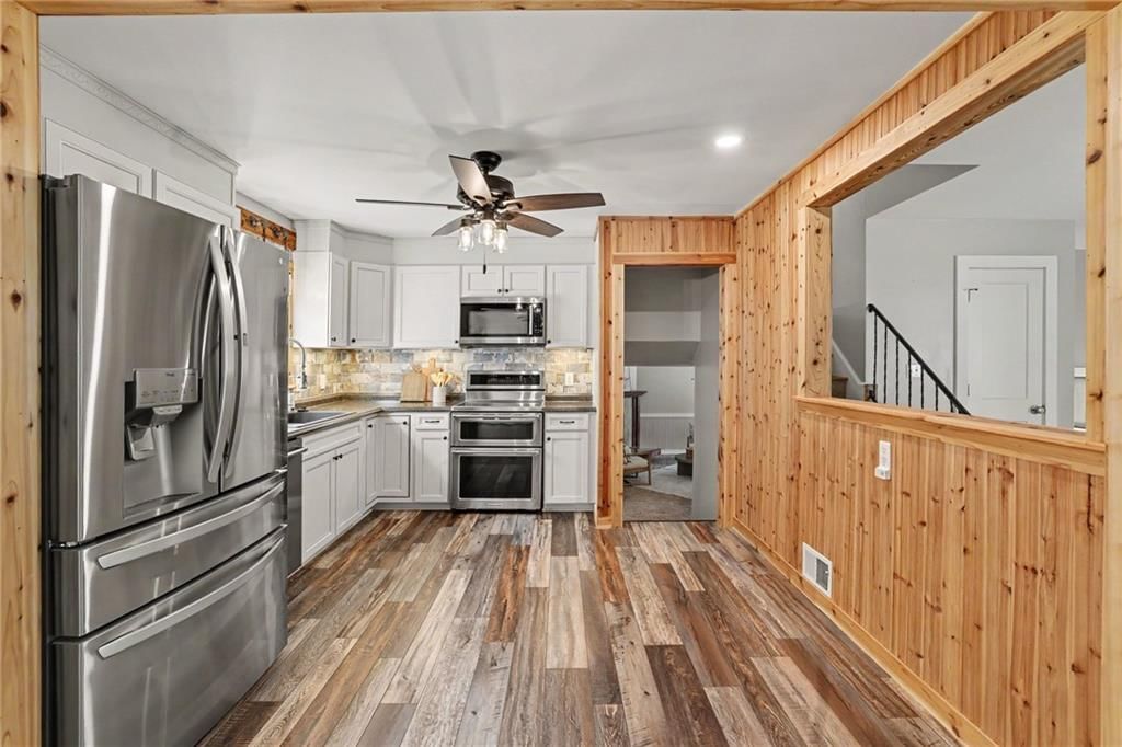 9029 Grandview Drive — photo 10