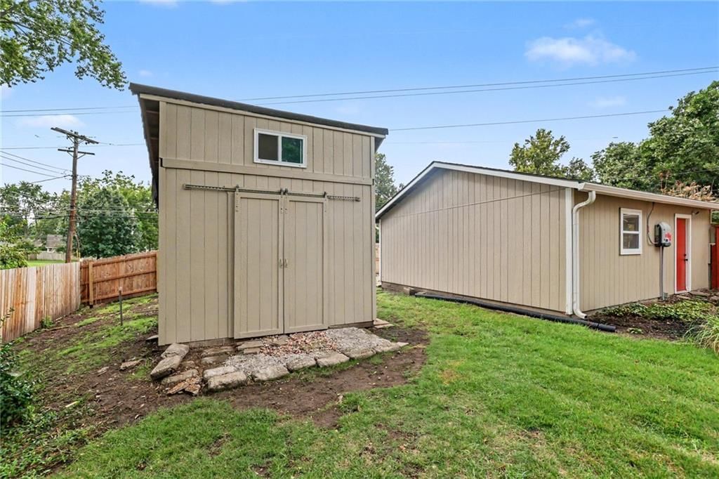 9029 Grandview Drive — photo 34
