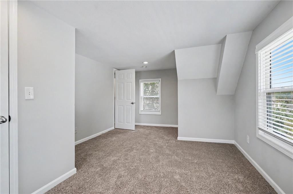 725 N Willie Street — photo 23