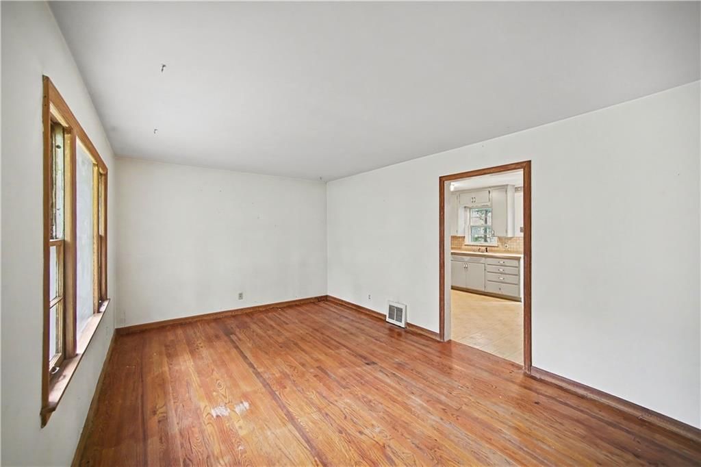 5733 Dearborn Street — photo 6