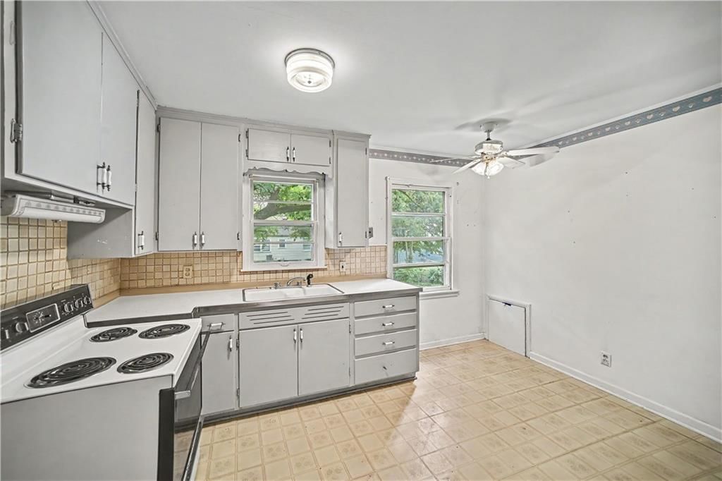 5733 Dearborn Street — photo 7