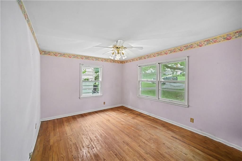 5733 Dearborn Street — photo 9