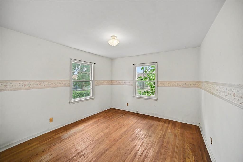 5733 Dearborn Street — photo 10