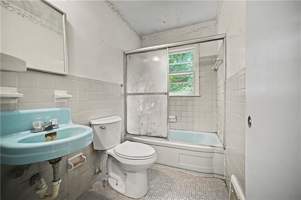 5733 Dearborn Street — photo 11