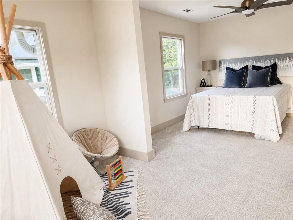 Photo 40 of 61 - 5840 Mcgee Street, Kansas City, MO 64113