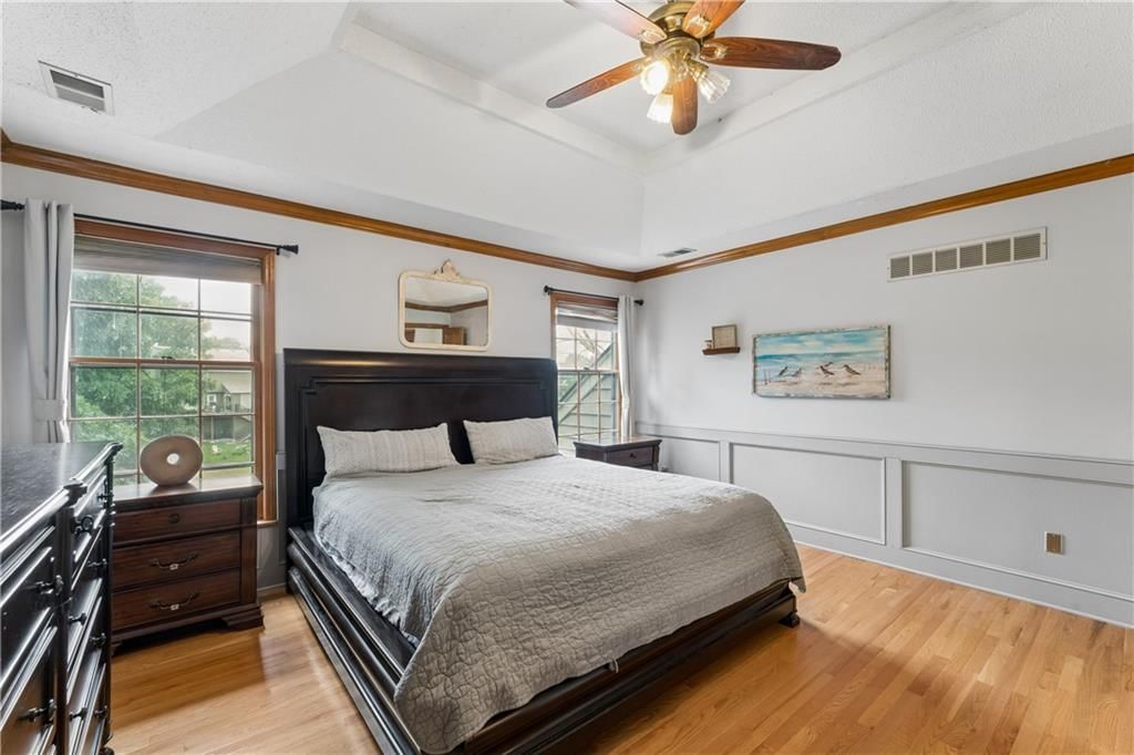 2708 N 101st Terrace — photo 31