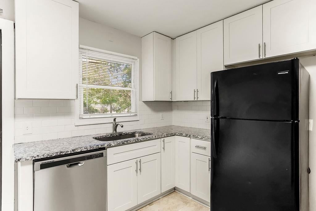 6402 E 149th Terrace — photo 8
