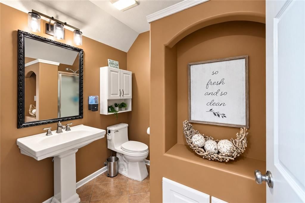 405 SE Saratoga Drive — photo 27