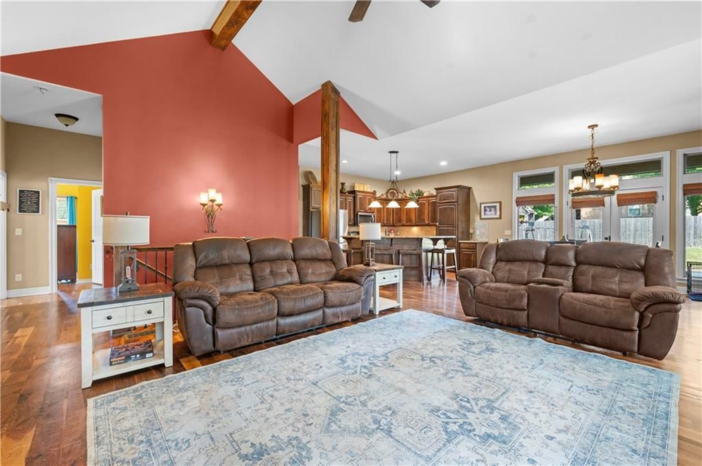 1302 Aberdeen Circle, Raymore, MO: listing photo 3