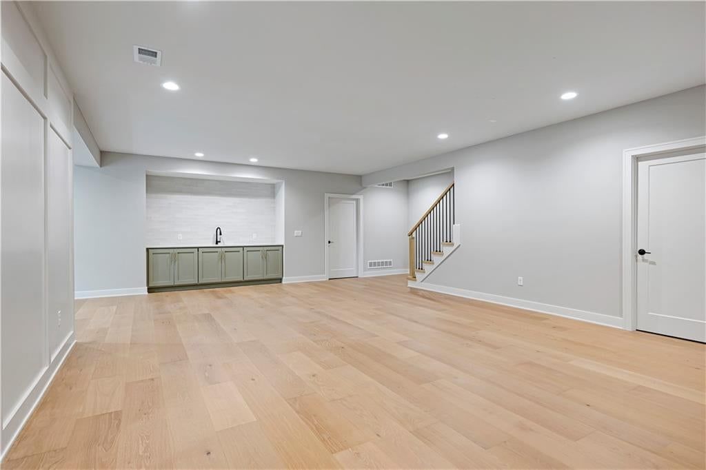 17105 Earnshaw Street — photo 32