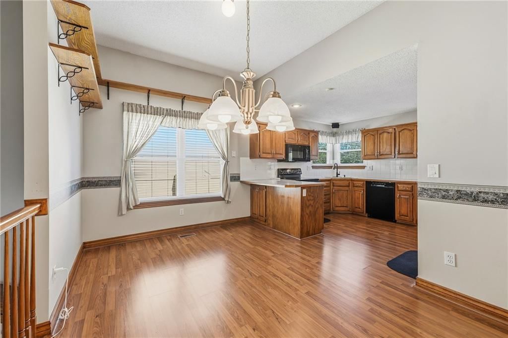 15639 Conser Street — photo 9
