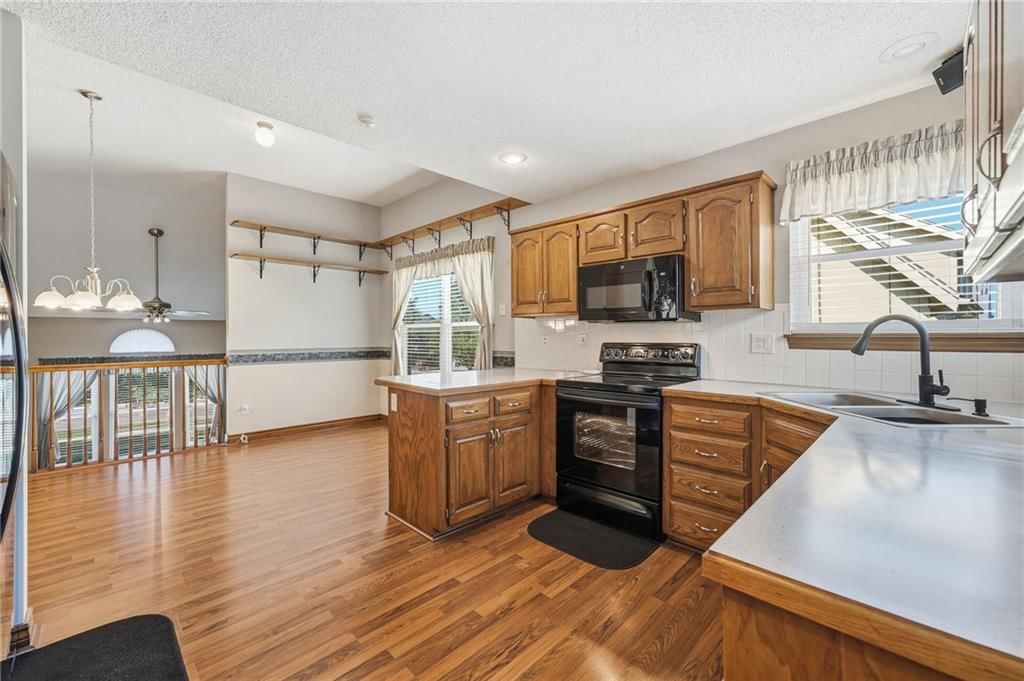 15639 Conser Street — photo 13